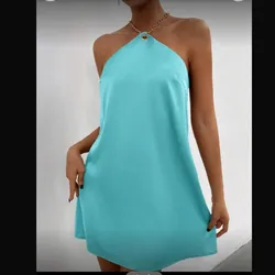 Vestido Celeste con cadena al cuello
