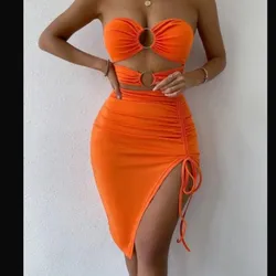 Vestido naranja con evillas delanteras