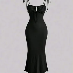 Vestido negro tirantes de hombros con lazos