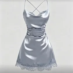 Vestido plateado satén