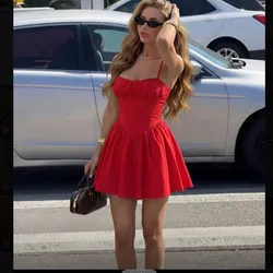 Vestido rojo corte princesa