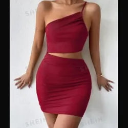 Vestido rojo  de un hombro