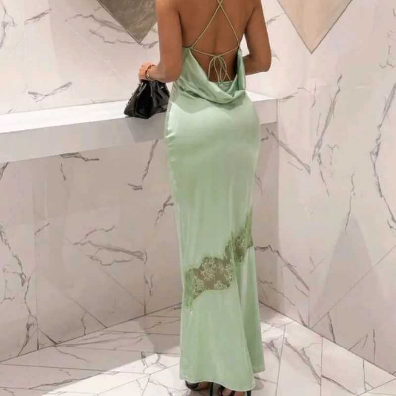 Vestido verde claro satèn