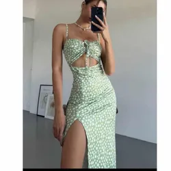 Vestido verde con florecitas blancas