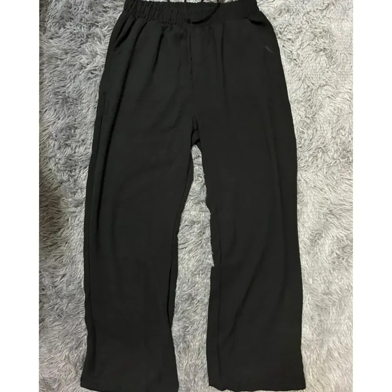 Pantaloneta Negra