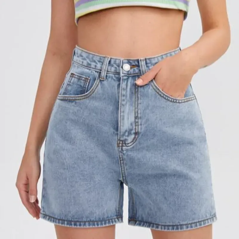 Short de mezclilla alto