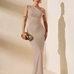 Vestido beige ajustado