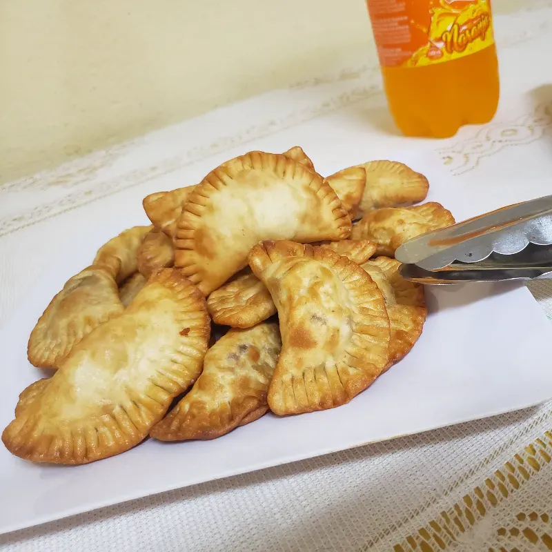 8 Empanadas guayaba