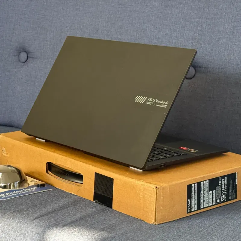 Laptop ASUS Vivobook