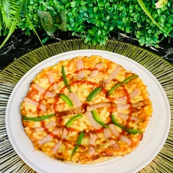 Pizza De Lomo Con Pimientos