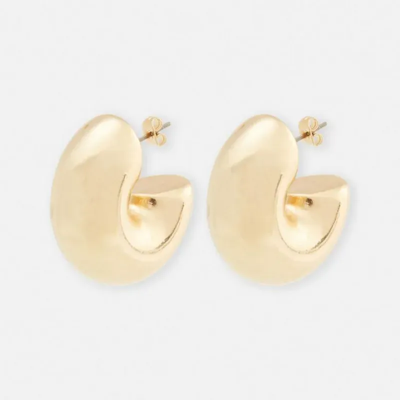 Aretes dorados 