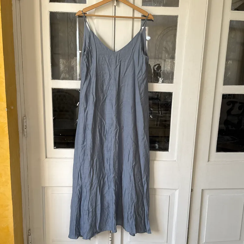 Vestido tirante fino 