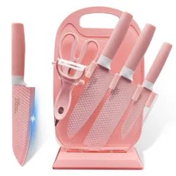 Set de cuchillos, tabla de picar y base transparente 