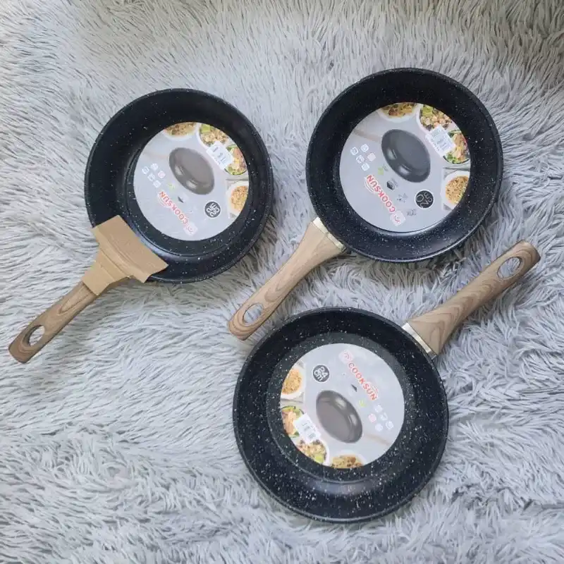 Tablas de picar con cuchillo y rallador 