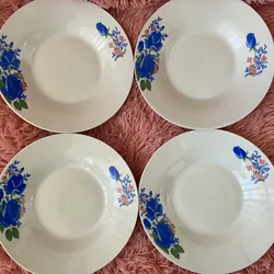 Juego de 4 platos hondos medianos  