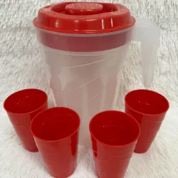 Juego de jarra de 3 litros con sus 4 vasos  