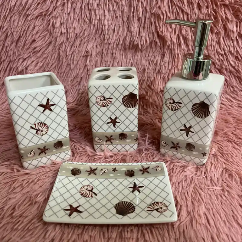 Set de 4 piezas de cerámica para baño