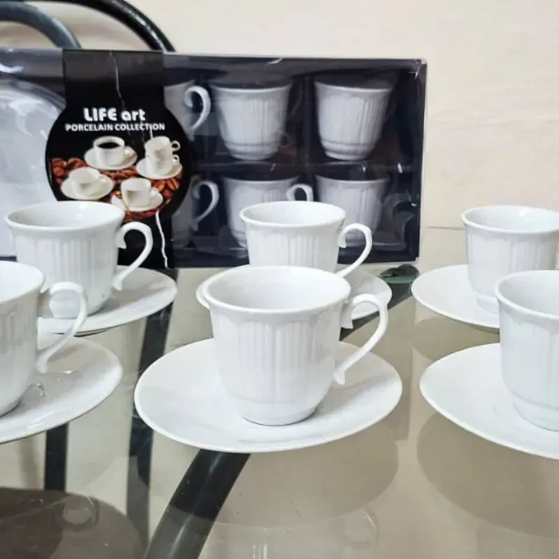 Juego de tasa con platillos 