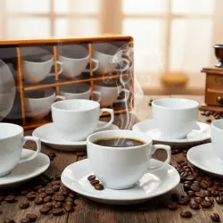 Juego de tazas con platillos 