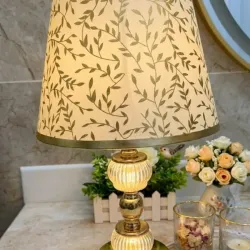 Lámpara de mesa (16000)