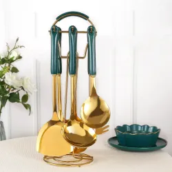 Set de cucharones dorados