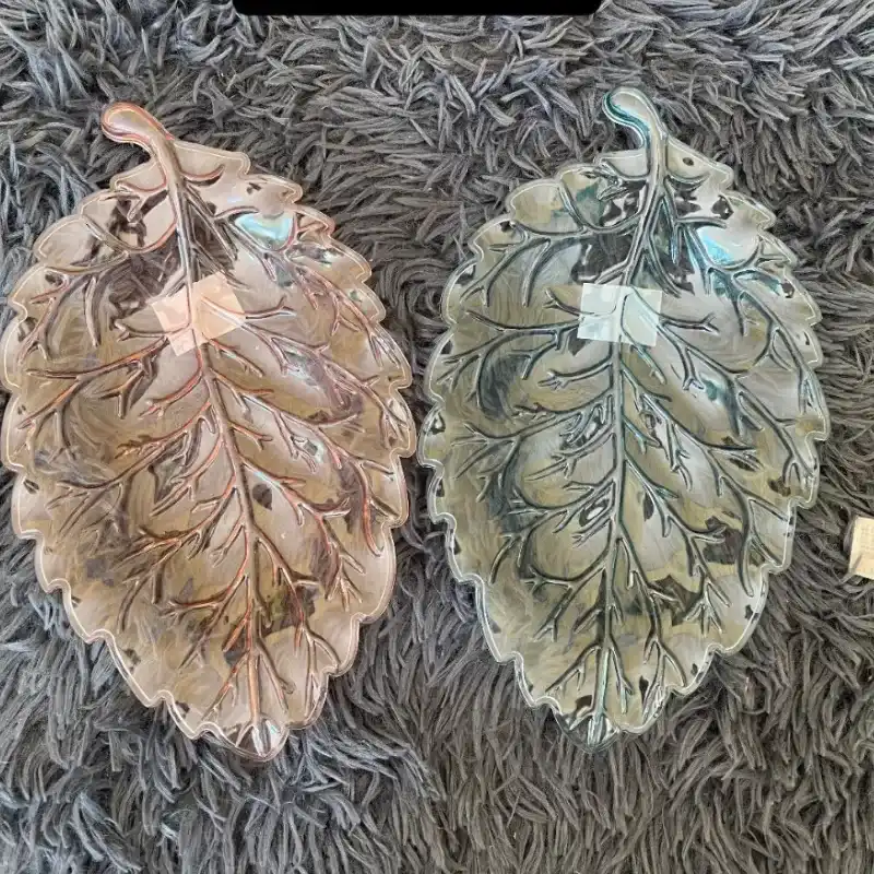 Bandejas pequeñas tipo hojas