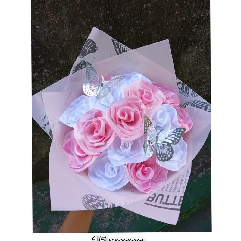 Ramo de 15 rosas eternas