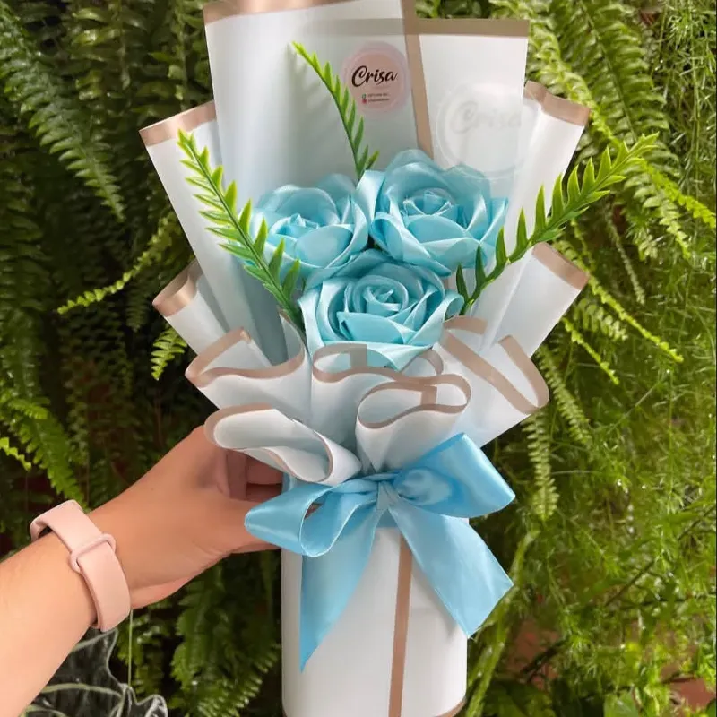 Ramo de 3 rosas eternas 