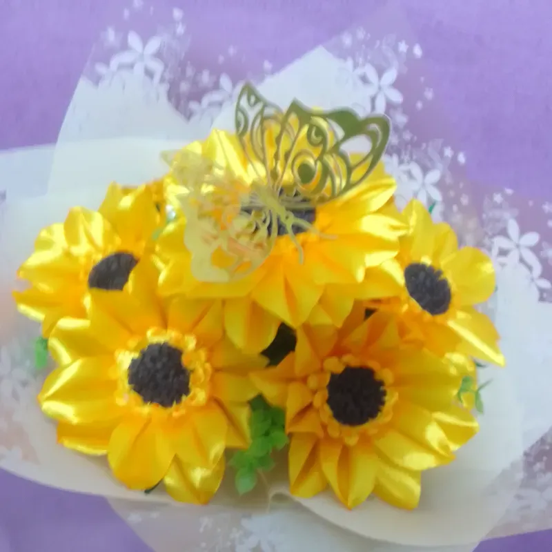 Arreglo de girasoles eternos