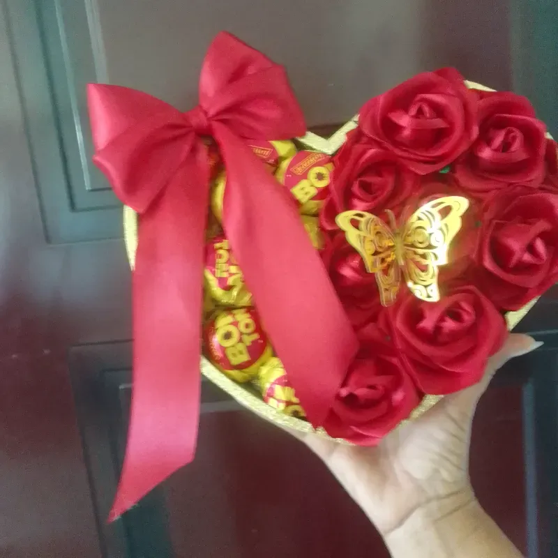 Corazón de Rosas y chocolate