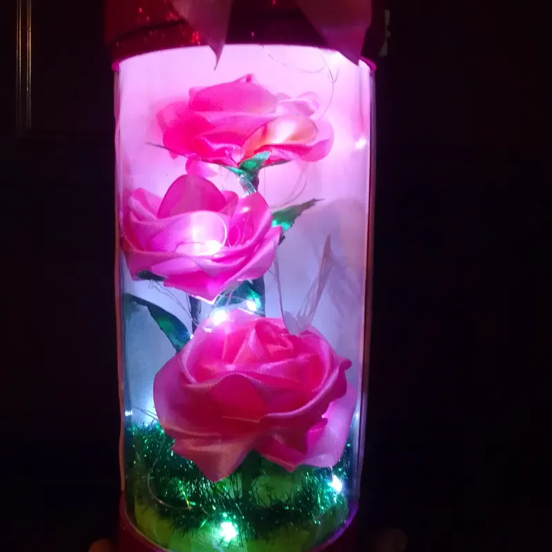 Lámpara con Rosas Eternas