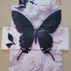 CUADRO IMPRESO EN LIENZO DE MARIPOSAS BLANCO Y NEGRO DE FORMA VERTICAL 
