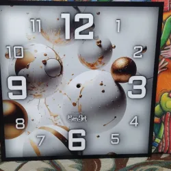 RELOJ DE PVC CUADRADO 