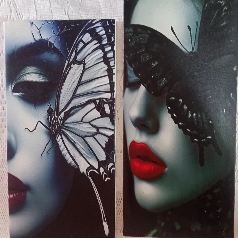 Rostro de Mujer con Mariposas 