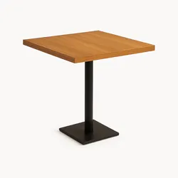 Mesa cuadrada 