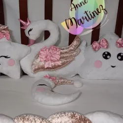 Conjunto de cuatro cojines decorativos