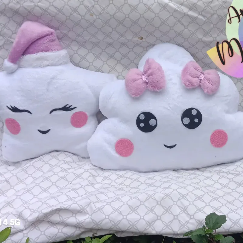 Conjunto de tres cojines decorativos