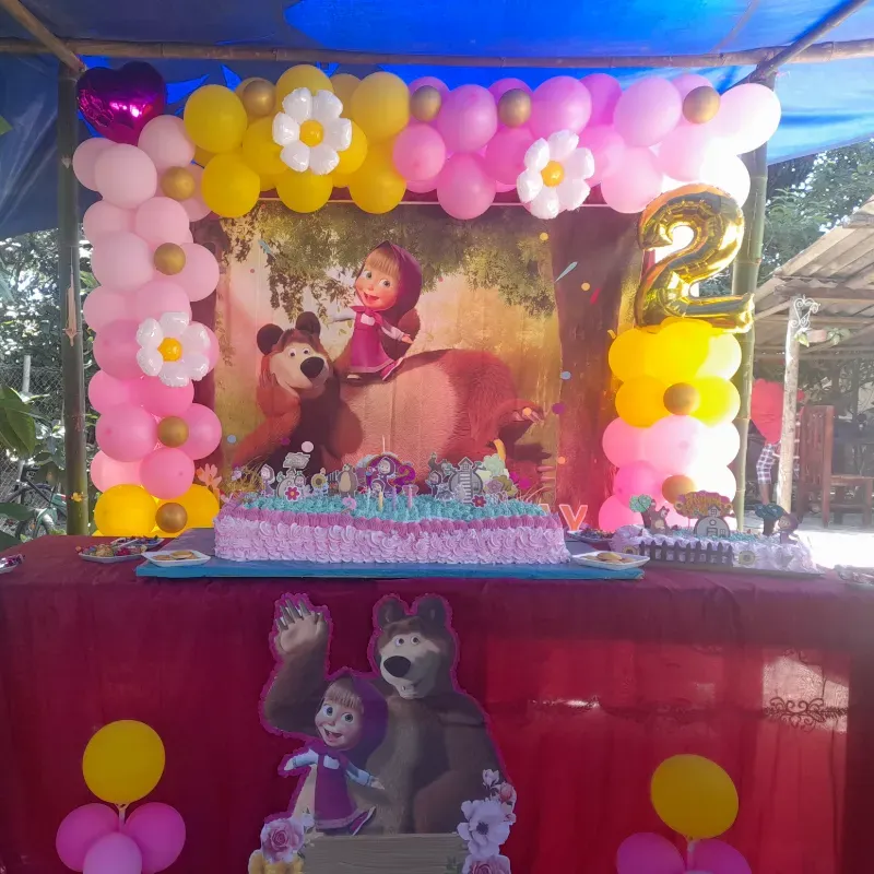 Decoraciones  MASHA Y EL OSO 