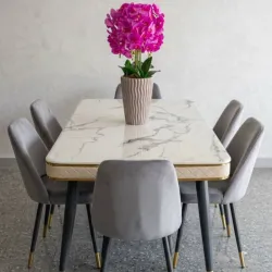 Mesa comedor con sillas