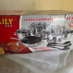 Juego de ollas con tapa de vidrio