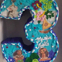 Piñata moana mediana 