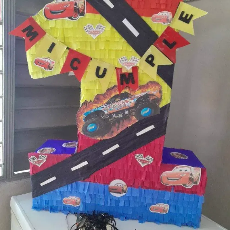 Piñata mediana de Carros 