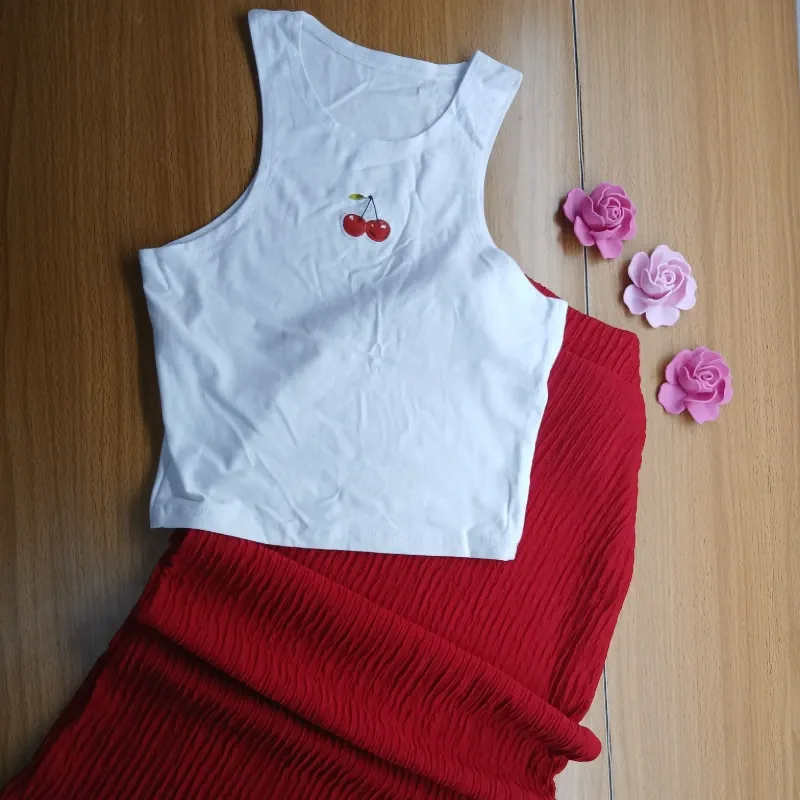 Cjto Cherry Talla S Blanco y Rojo Corrugado