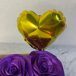 Globos en forma de corazón. 