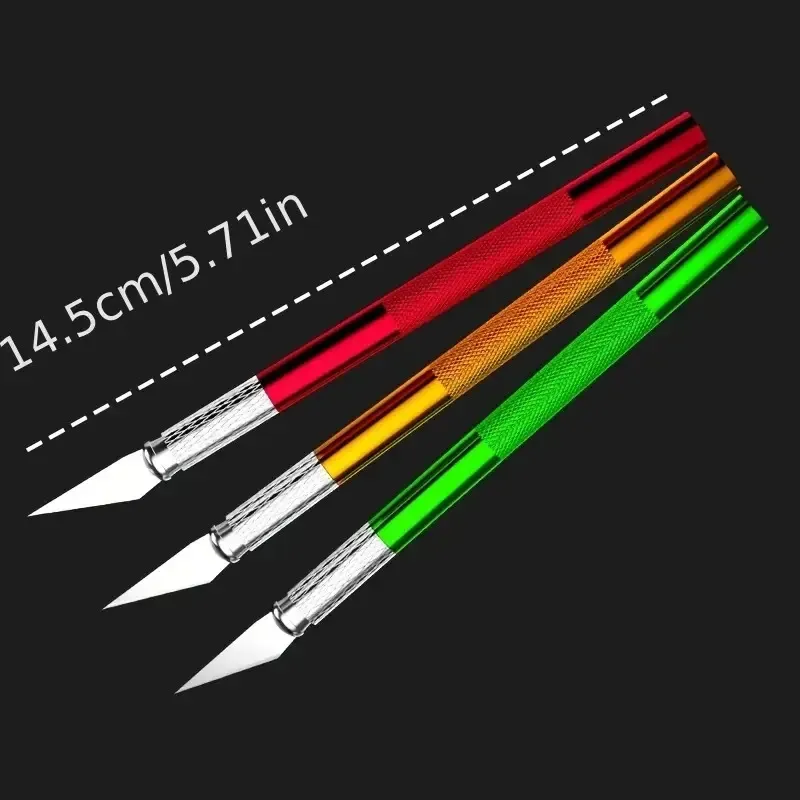 Juego de 13 cuchillos de talla de escultura 