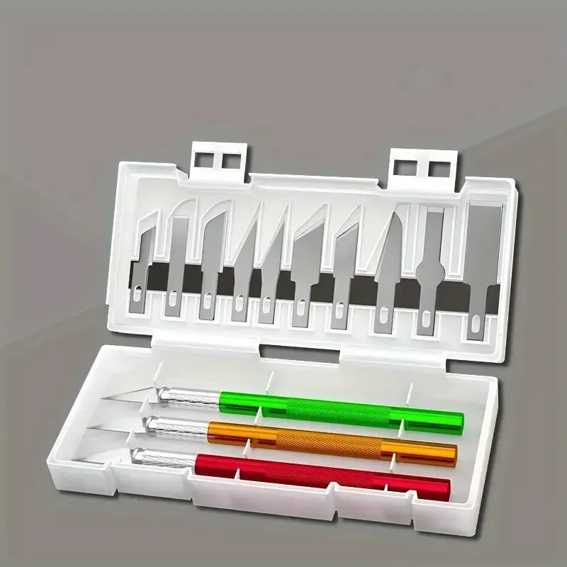 Juego de 13 cuchillos de talla de escultura 