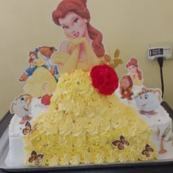 Pastel dos pisos de Bella