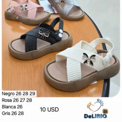 Sandalias engomadas mariposa 🦋