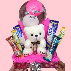 Caja con Peluches y confituras 