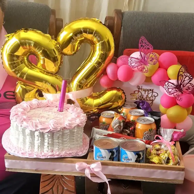 Caja de Regalo Super Grande con Cake